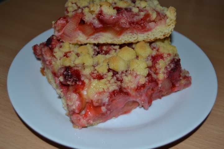 Erdbeer Rhabarber Kuchen 